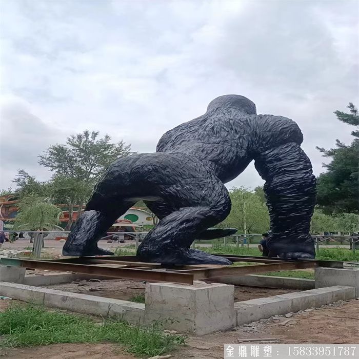 玻璃鋼大型金剛雕塑 (2)