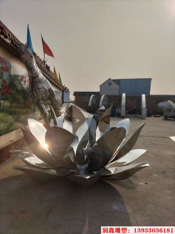 不銹鋼荷花雕塑鏡面工藝 荷花蓮花雕塑地產(chǎn)大型雕塑