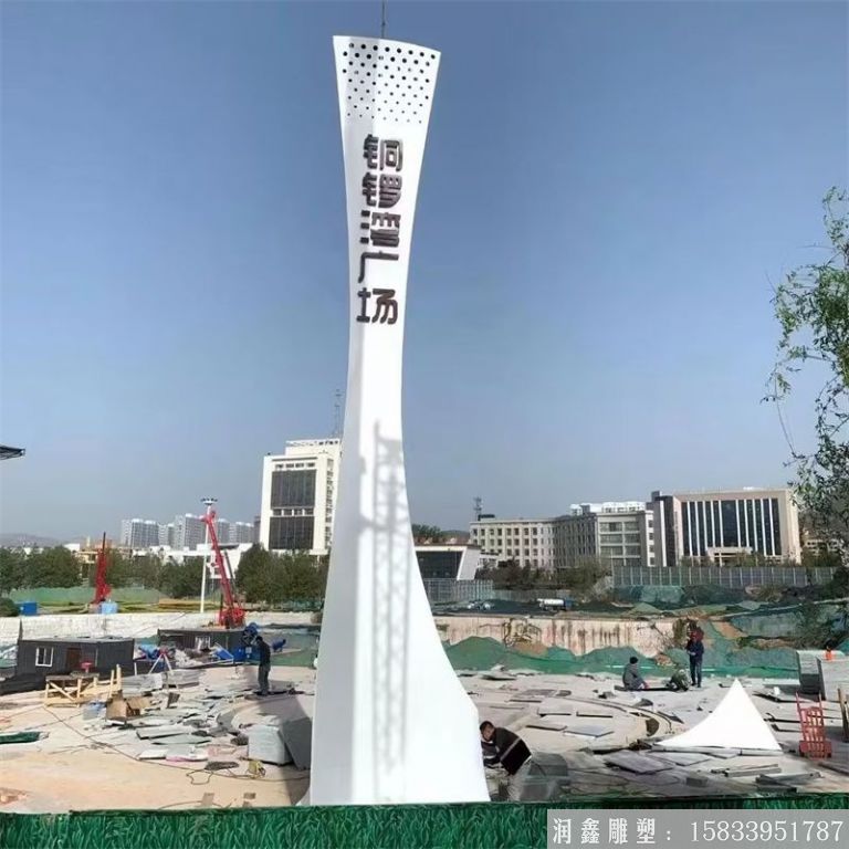 精神堡壘雕塑圖片，價(jià)格，廣場(chǎng)精神堡壘雕塑