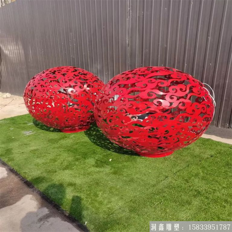 不銹鋼鏤空球雕塑，發(fā)光球體雕塑廠家